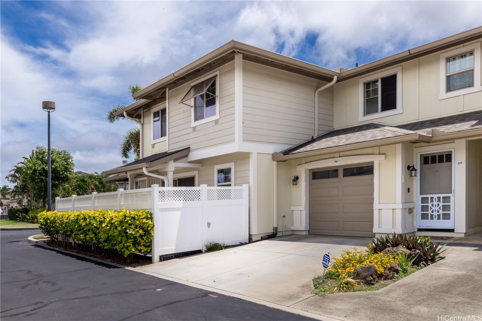 Villages of Kapolei townhouse # 205, Kapolei, Hawaii - photo 2 of 20