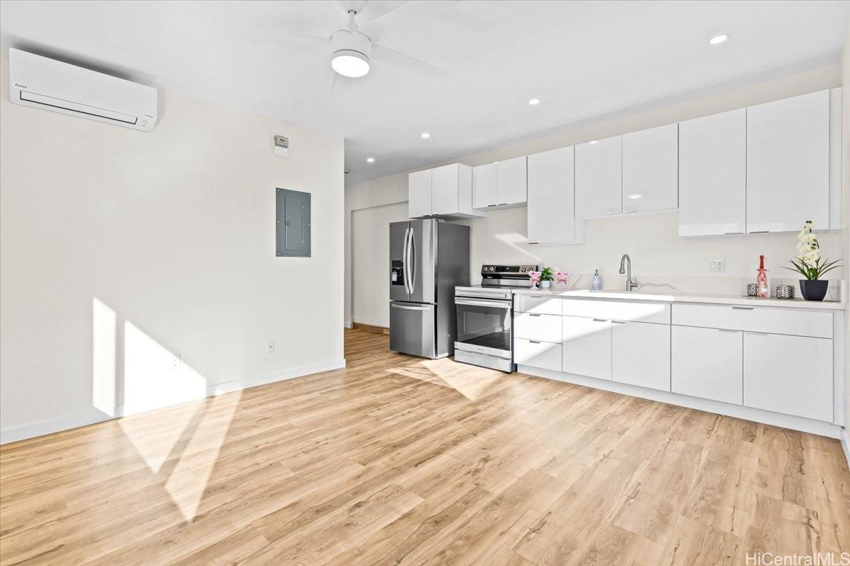 91-1180  Hanaloa Street Ewa Beach, Ewaplain home - photo 5 of 25