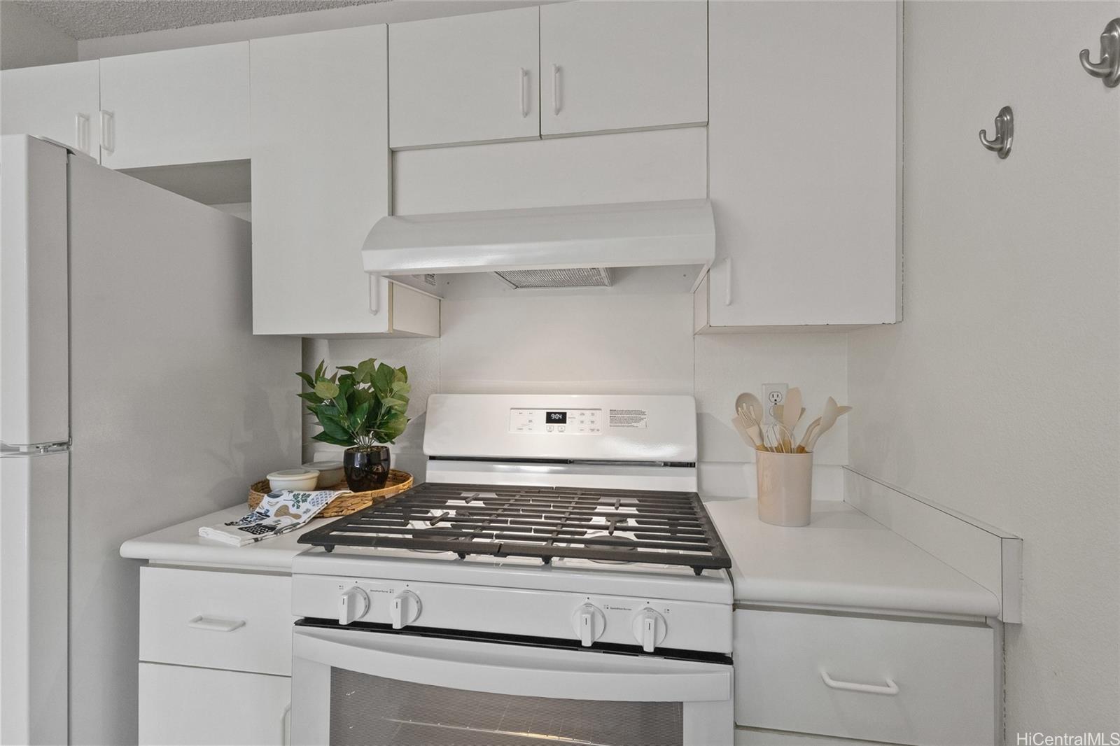 91-1180 Mikohu Street townhouse # 41E, Ewa Beach, Hawaii - photo 5 of 25