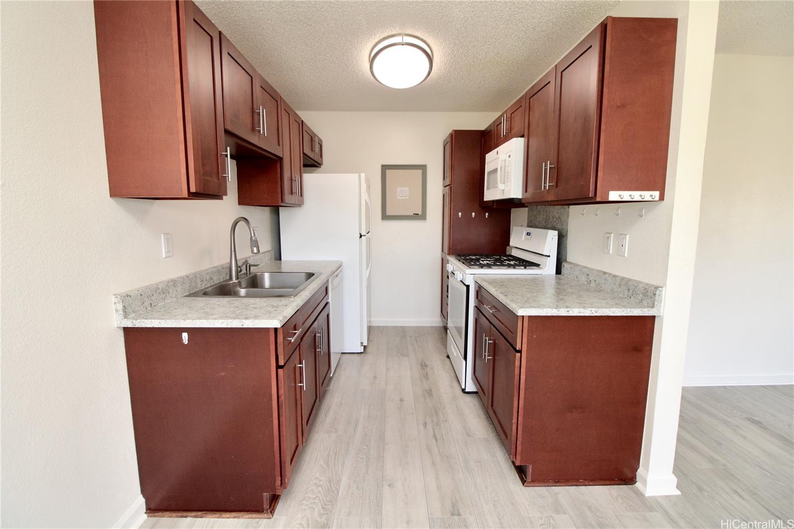 Palm Villas 2-GG condo # 10T, Ewa Beach, Hawaii - photo 12 of 20