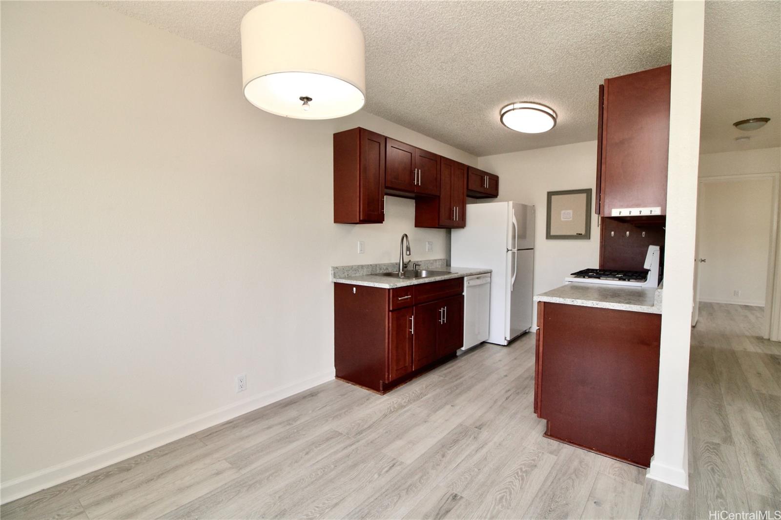 Palm Villas 2-GG condo # 10T, Ewa Beach, Hawaii - photo 3 of 20