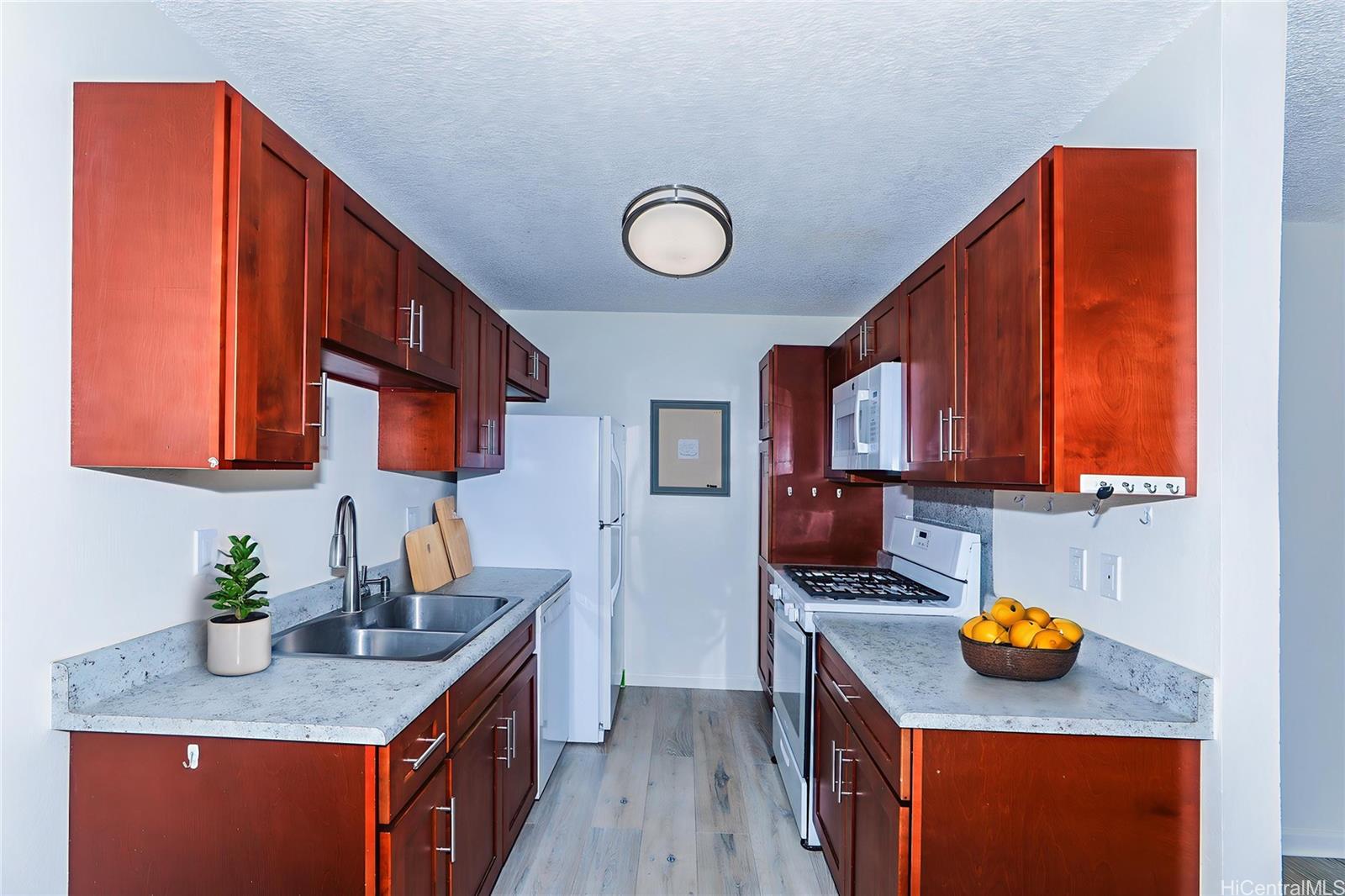 Palm Villas 2-GG condo # 10T, Ewa Beach, Hawaii - photo 6 of 22