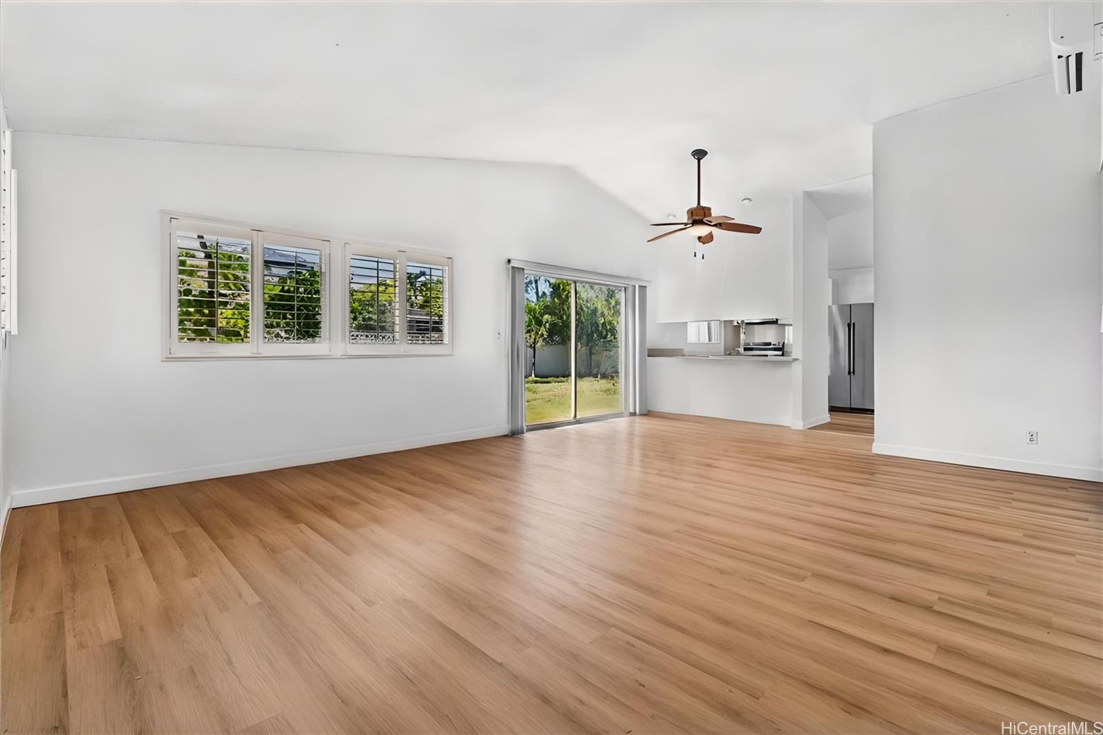 91-1186  Makaaloa Street Westloch Fairway, Ewaplain home - photo 2 of 25