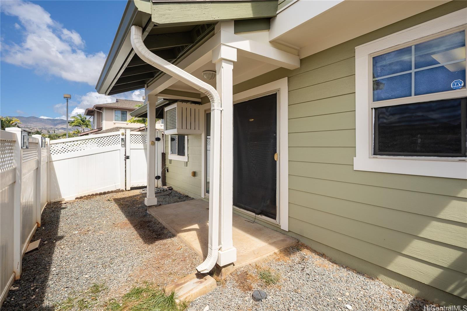 Villages of Kapolei townhouse # 1607, Kapolei, Hawaii - photo 18 of 19
