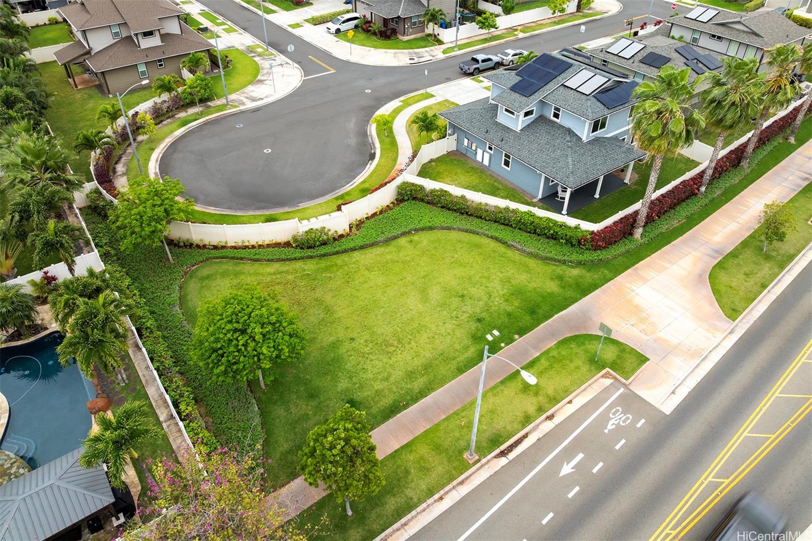 91-1197  Hokukai Street Ewa Gen Coral Ridge, Ewaplain home - photo 3 of 24