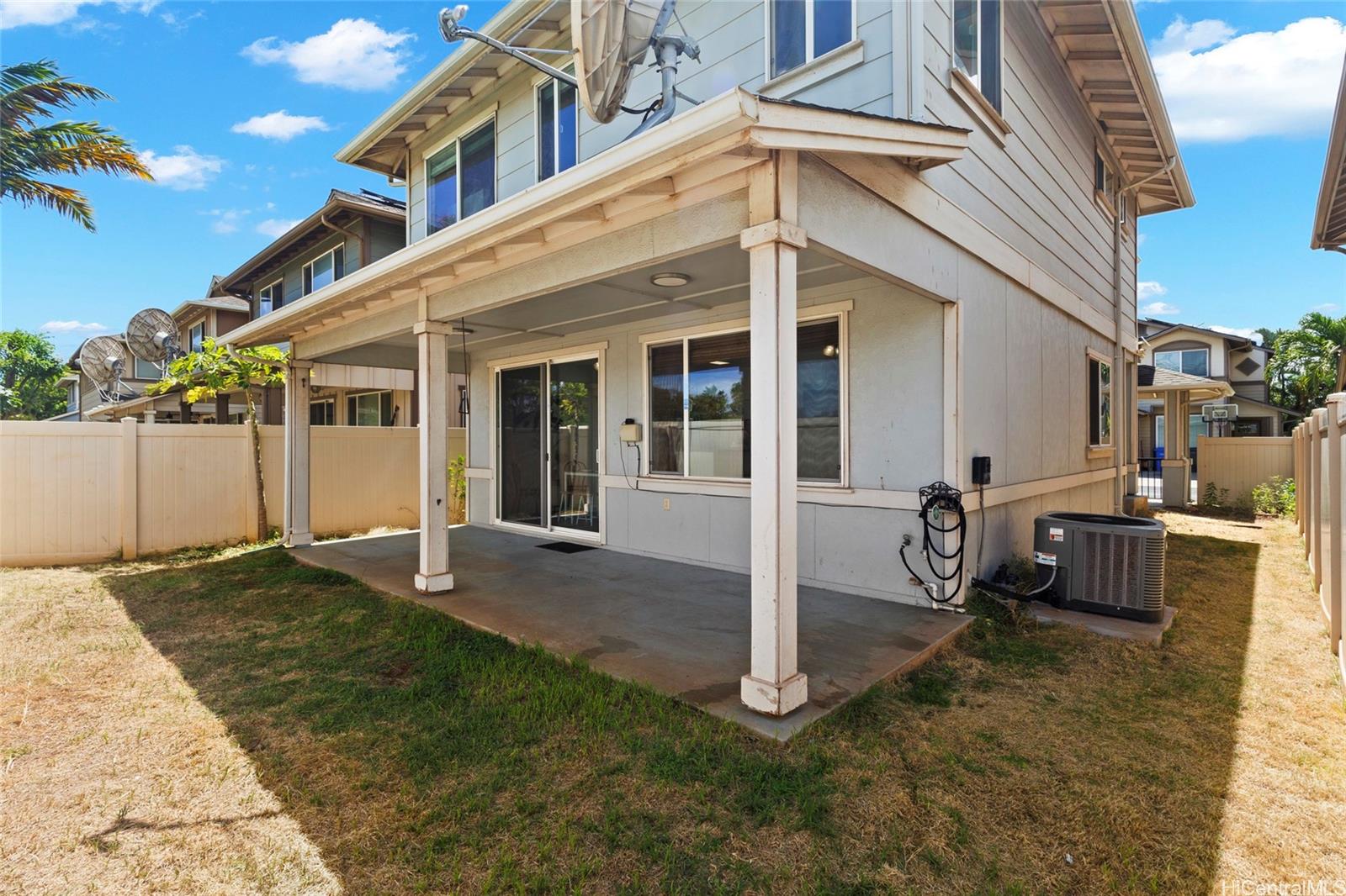 91-1200  Keaunui Drive Ewa Gen Tuscany Ii, Ewaplain home - photo 21 of 24