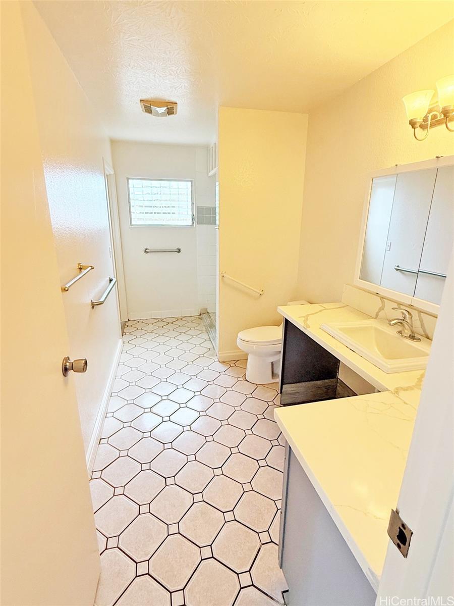 91-1206  Hanaloa Street Ewa Beach, Ewaplain home - photo 9 of 23