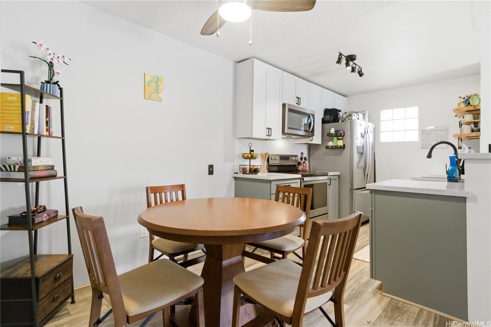 Coronado B condo # 6J, Ewa Beach, Hawaii - photo 4 of 22