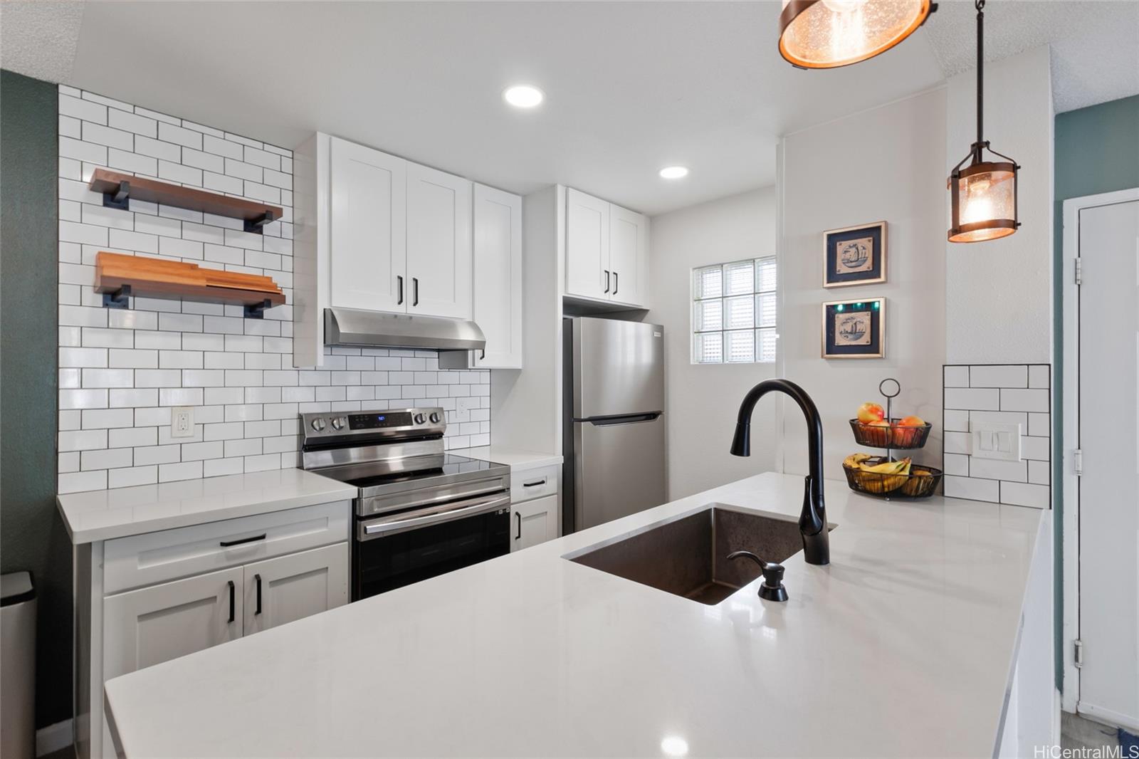 Ewa By Gentry CA townhouse # 8A, Ewa Beach, Hawaii - photo 6 of 21