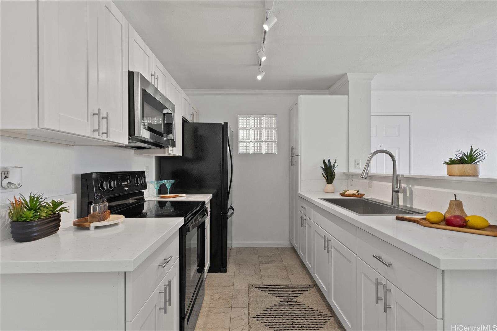 Coronado C condo # 12B, Ewa Beach, Hawaii - photo 7 of 25