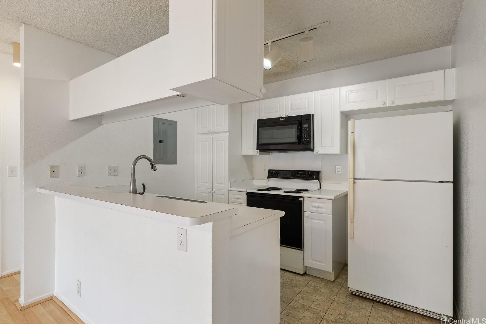 Ewa by Gentry townhouse # 11F, Ewa Beach, Hawaii - photo 9 of 24