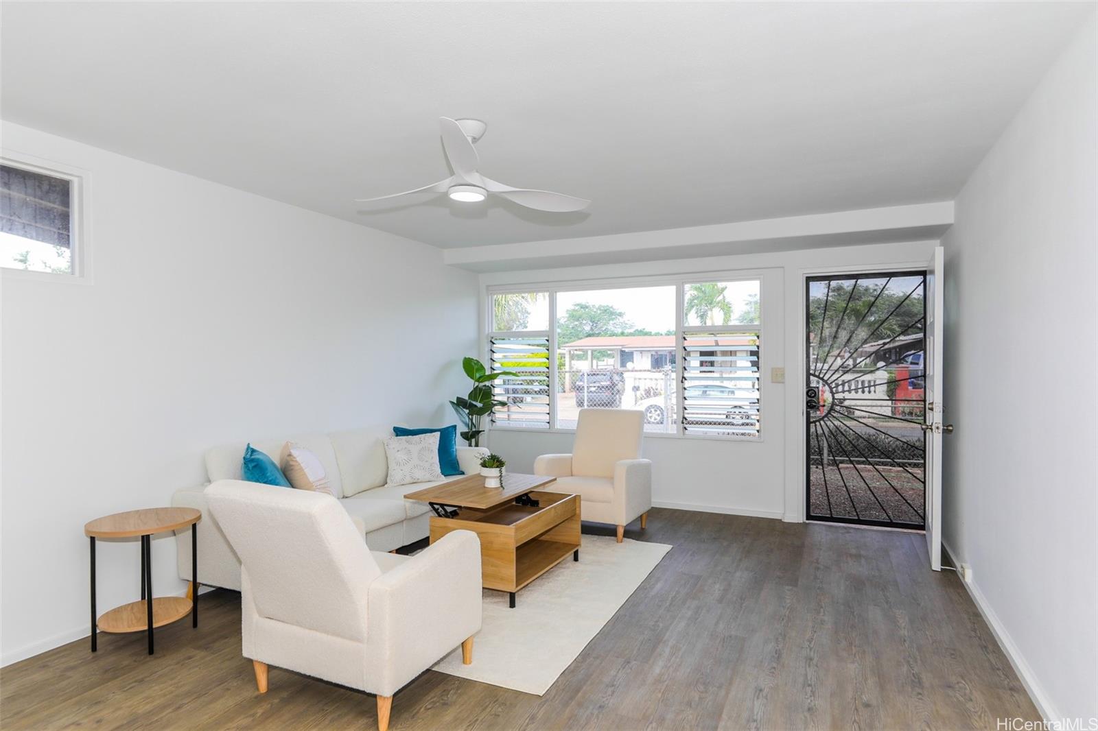 91-1215  Hanaloa Street Ewa Beach, Ewaplain home - photo 2 of 25