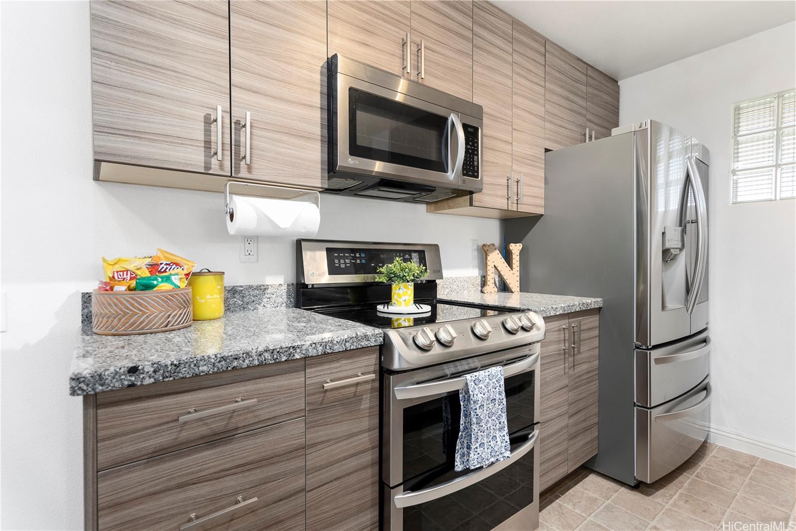 Coronado C 13J, 911215 Kaneana Street, Ewa Beach Ewa Gen Sun Terra