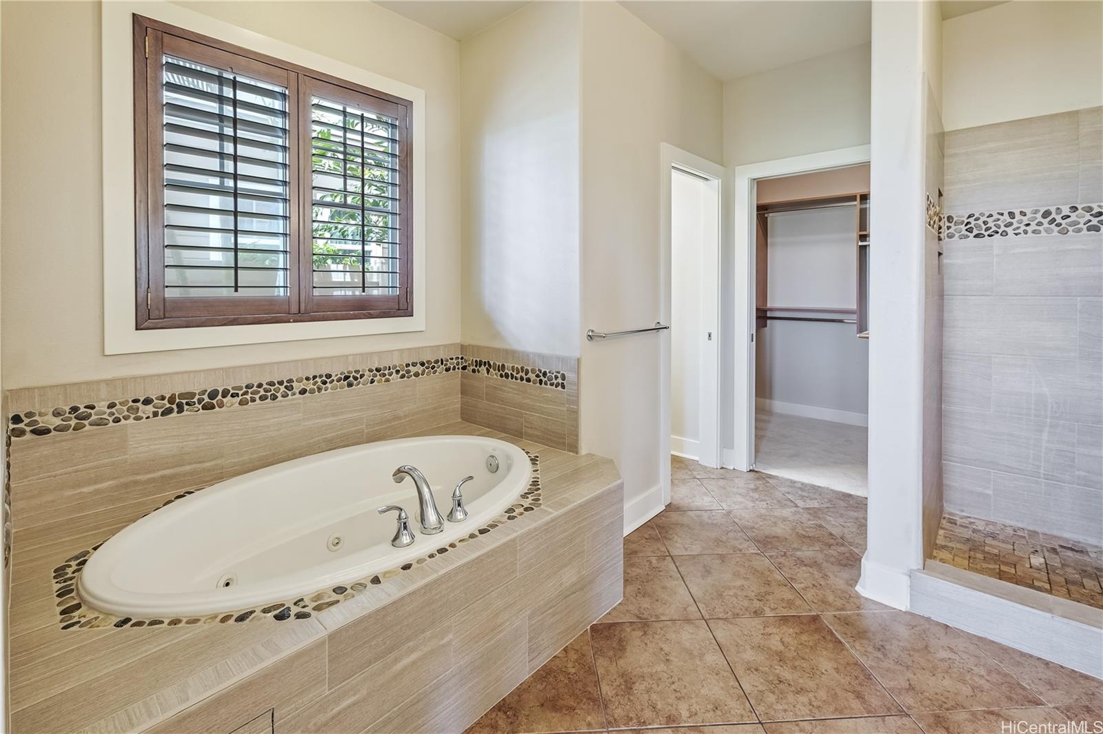 91-1219  Kuanoo Street Ewa Gen Haleakea, Ewaplain home - photo 11 of 25