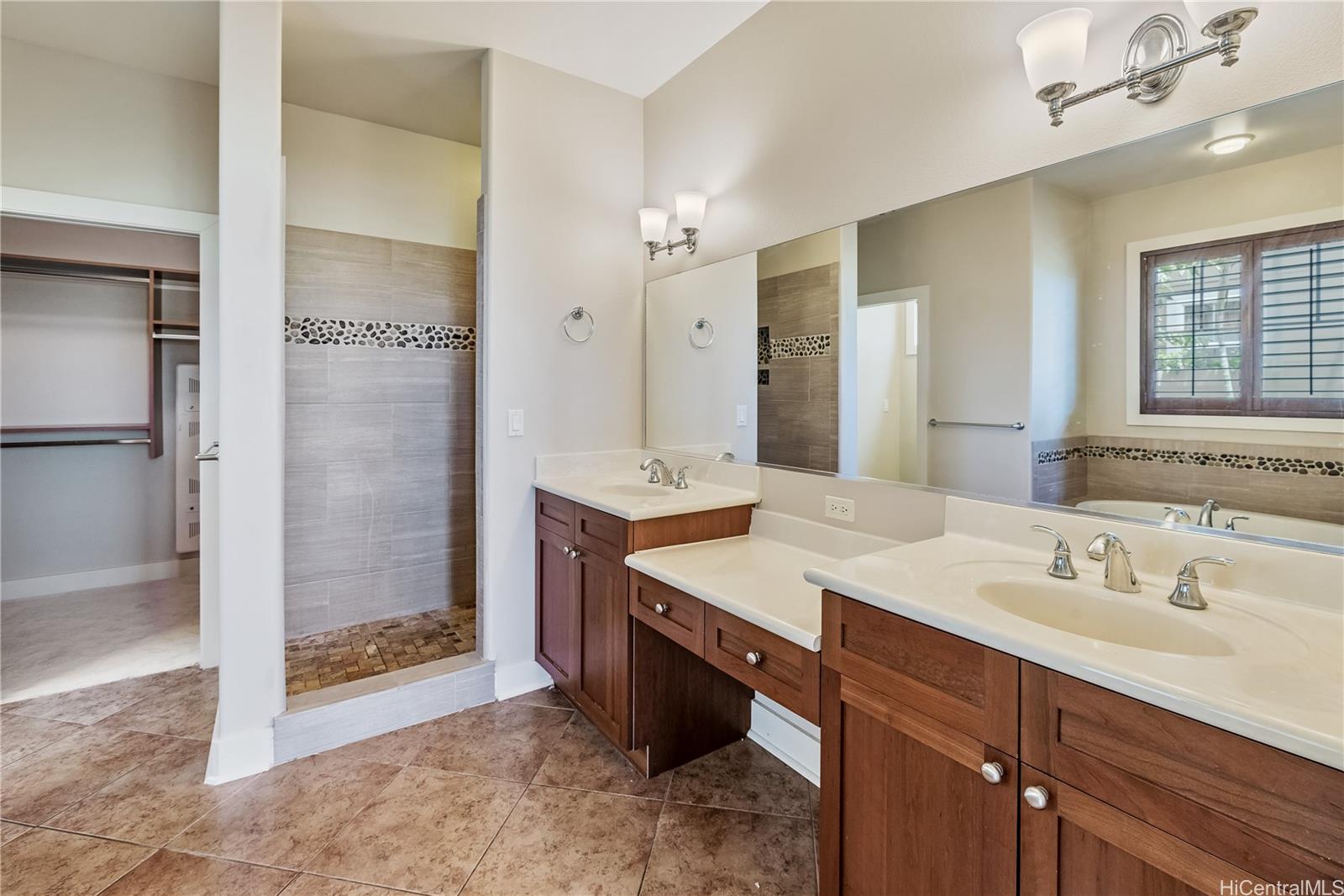 91-1219  Kuanoo Street Ewa Gen Haleakea, Ewaplain home - photo 12 of 25