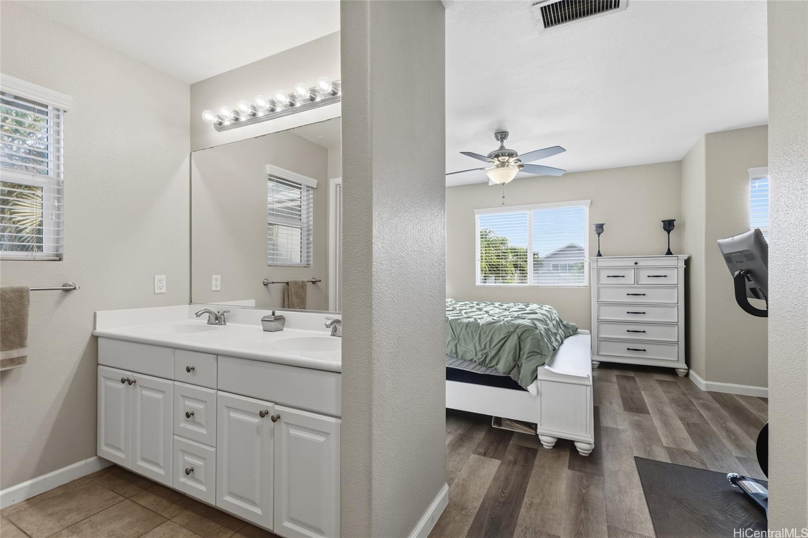 91-1227  Kaileolea Dr Ocean Pointe, Ewaplain home - photo 16 of 25