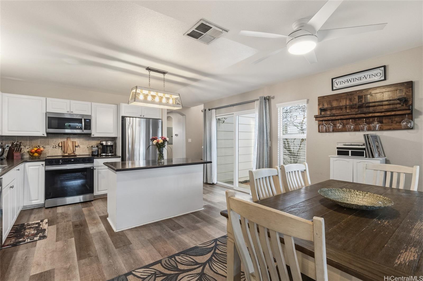 91-1227  Kaileolea Dr Ocean Pointe, Ewaplain home - photo 8 of 25