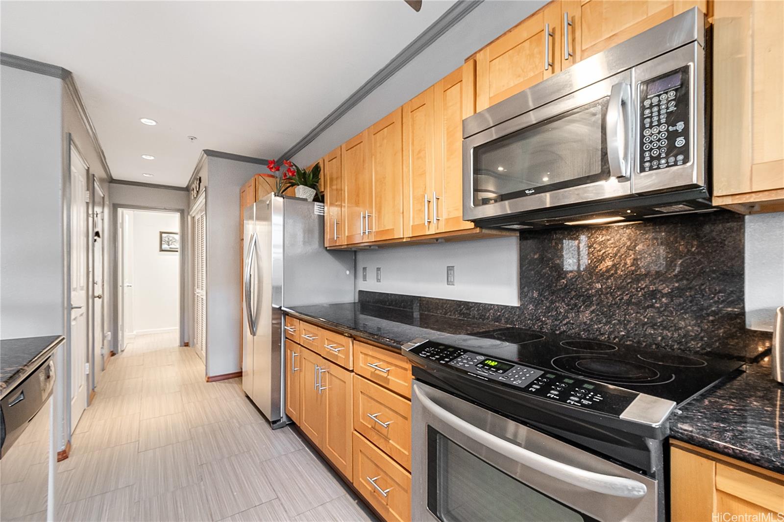 Villages of Kapolei townhouse # 107, Kapolei, Hawaii - photo 7 of 23