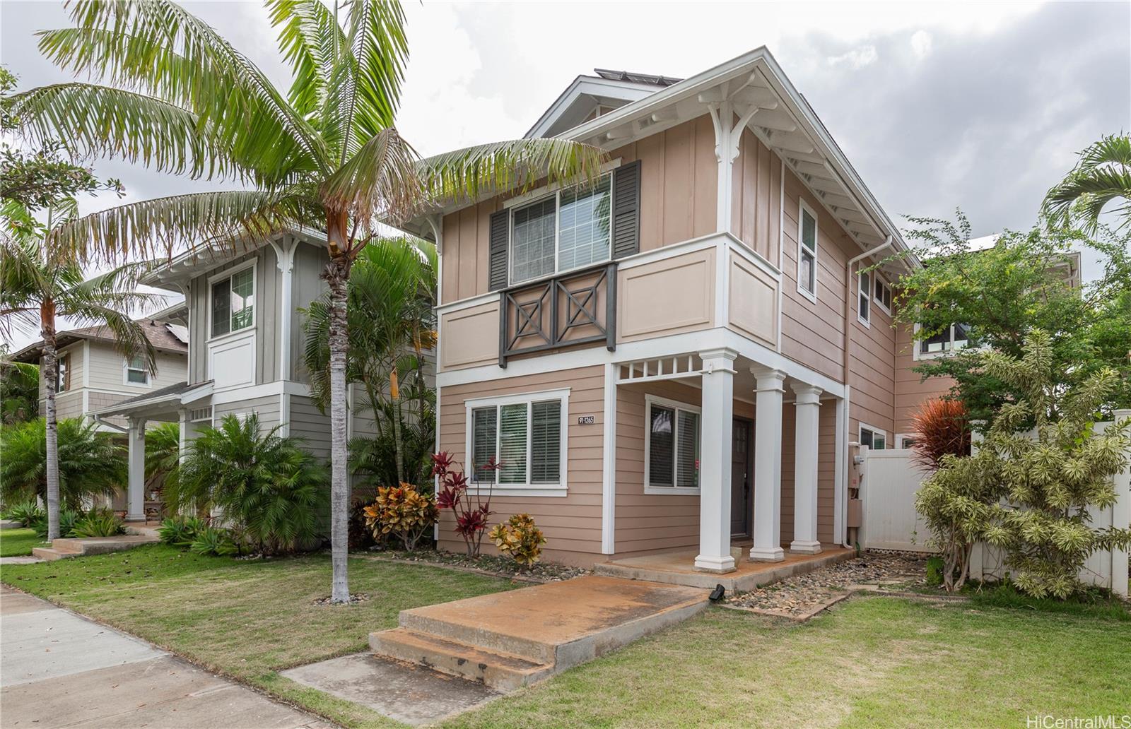 91-1265  Kaileolea Dr Ocean Pointe, Ewaplain home - photo 2 of 23