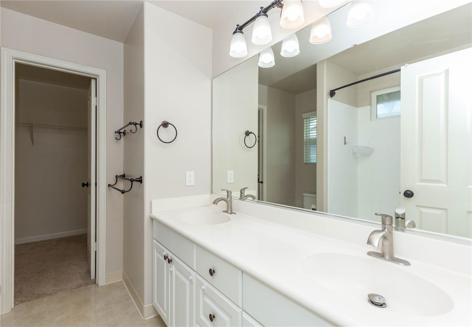 91-1265  Kaileolea Dr Ocean Pointe, Ewaplain home - photo 14 of 23