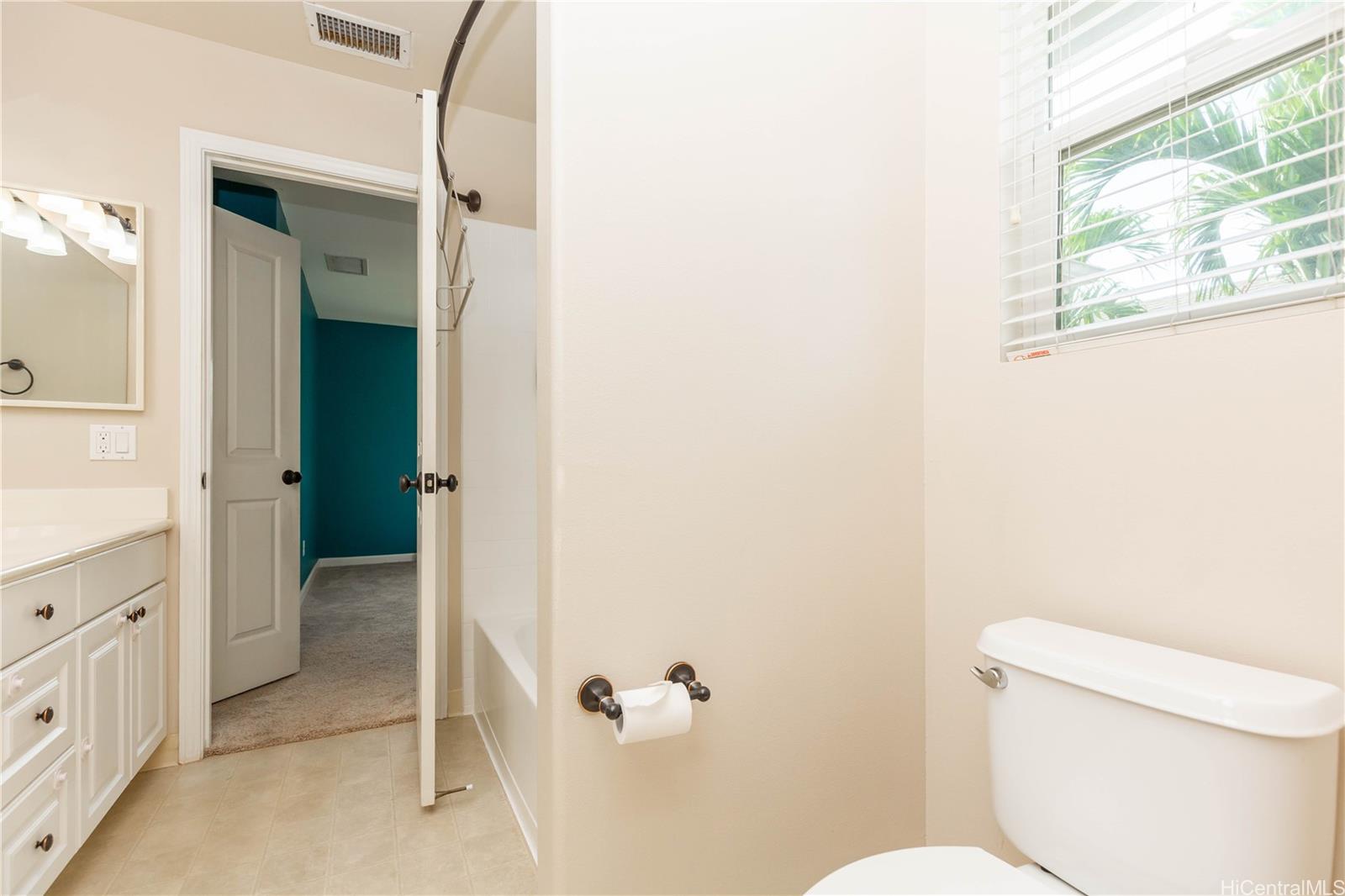 91-1265  Kaileolea Dr Ocean Pointe, Ewaplain home - photo 15 of 23