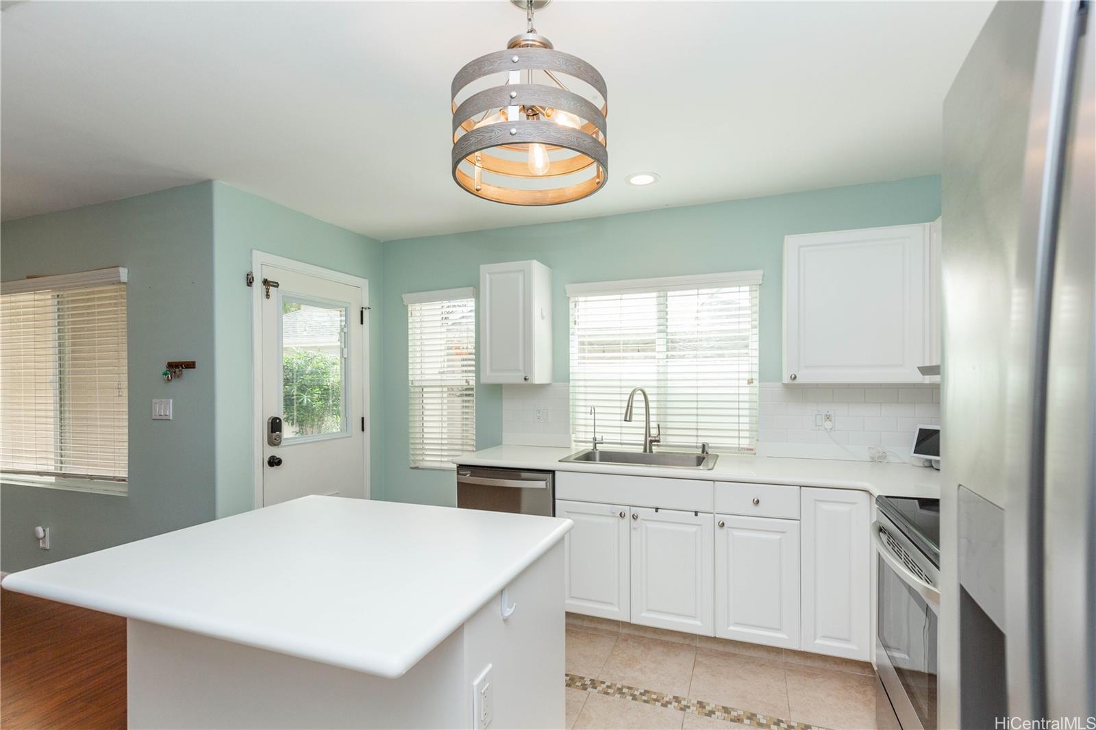 91-1265  Kaileolea Dr Ocean Pointe, Ewaplain home - photo 6 of 23