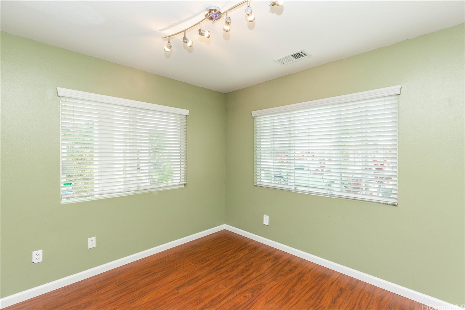 91-1265  Kaileolea Dr Ocean Pointe, Ewaplain home - photo 8 of 23