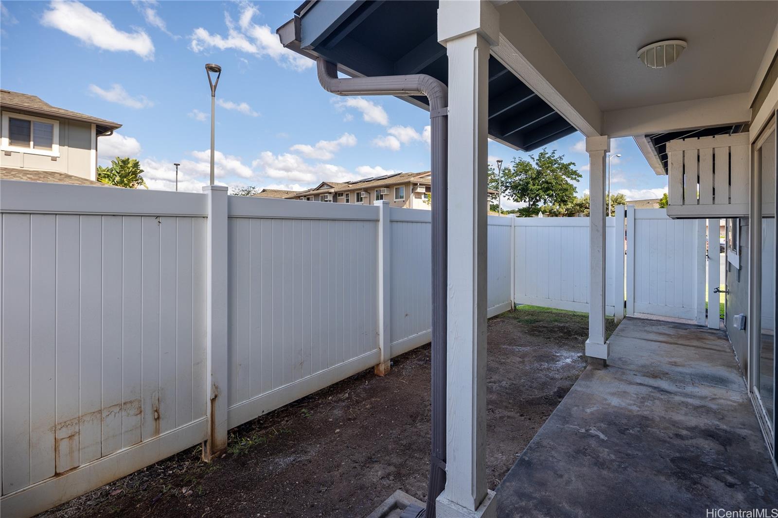 Villages at Kapolei townhouse # 307, Kapolei, Hawaii - photo 15 of 18