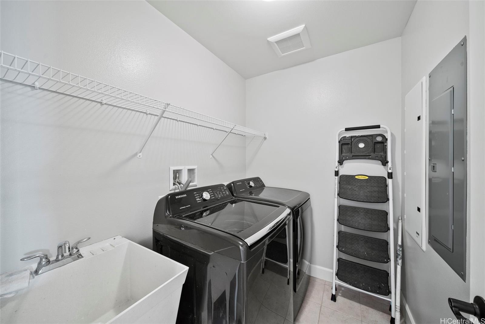 91-1304  Kaikohola Street Hoakalei-kipuka, Ewaplain home - photo 13 of 25