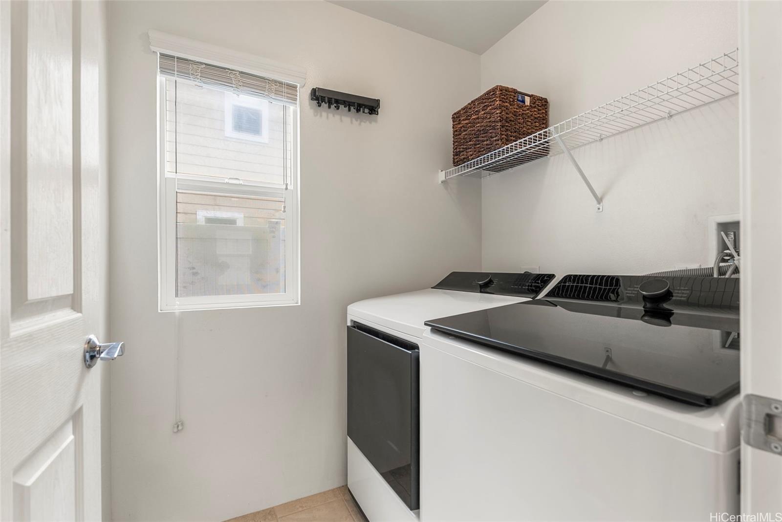 91-1308  Kaileolea Drive Hoakalei-kuapapa, Ewaplain home - photo 6 of 23