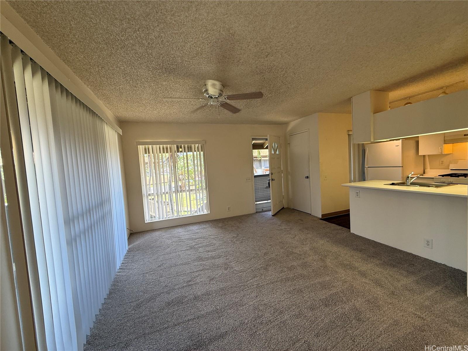 91-1345 Puamaeole St Ewa Beach - Rental - photo 5 of 21