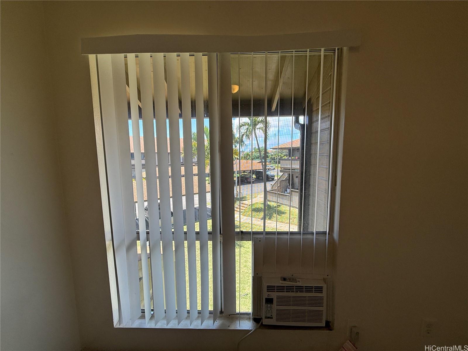 91-1345 Puamaeole St Ewa Beach - Rental - photo 6 of 21