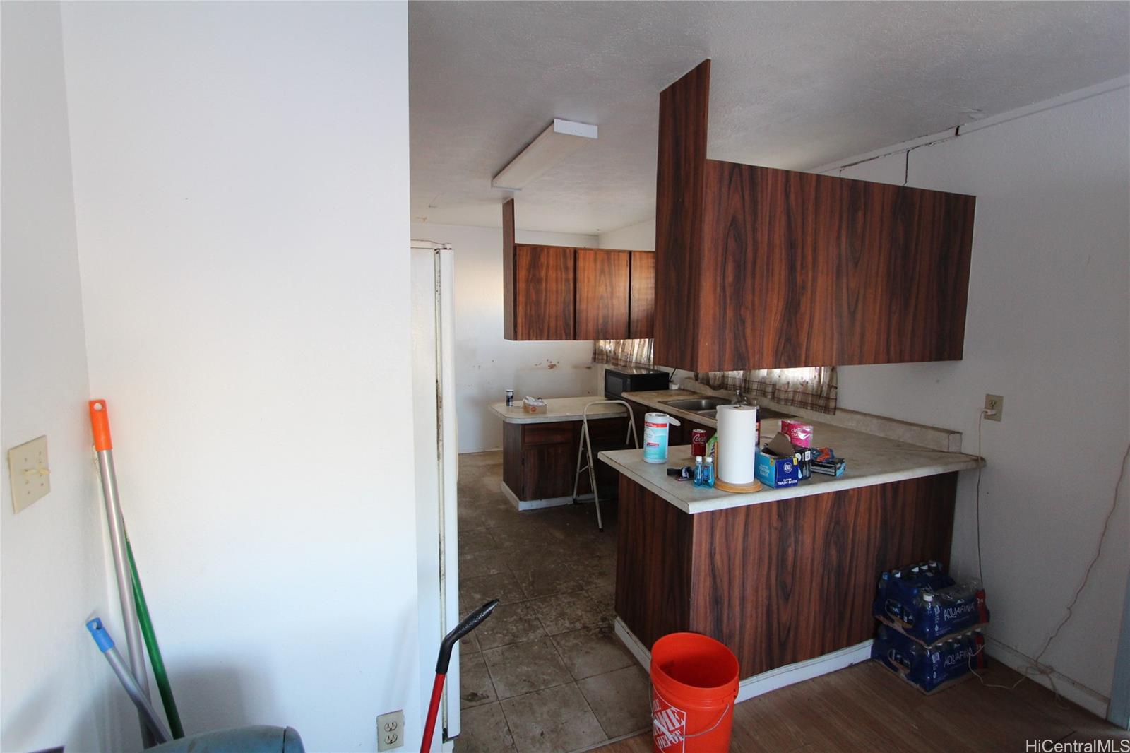 91-1353  Hoopio Street Ewa Villages, Ewaplain home - photo 2 of 8