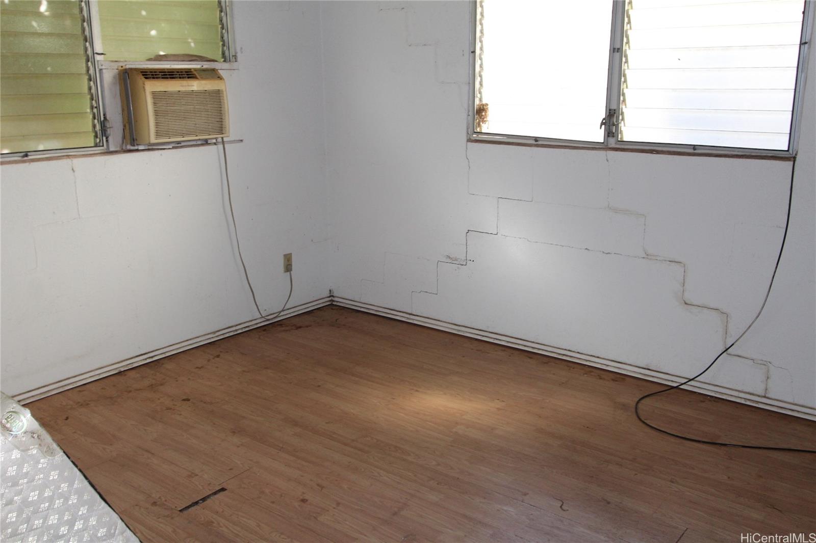 91-1353  Hoopio Street Ewa Villages, Ewaplain home - photo 5 of 8