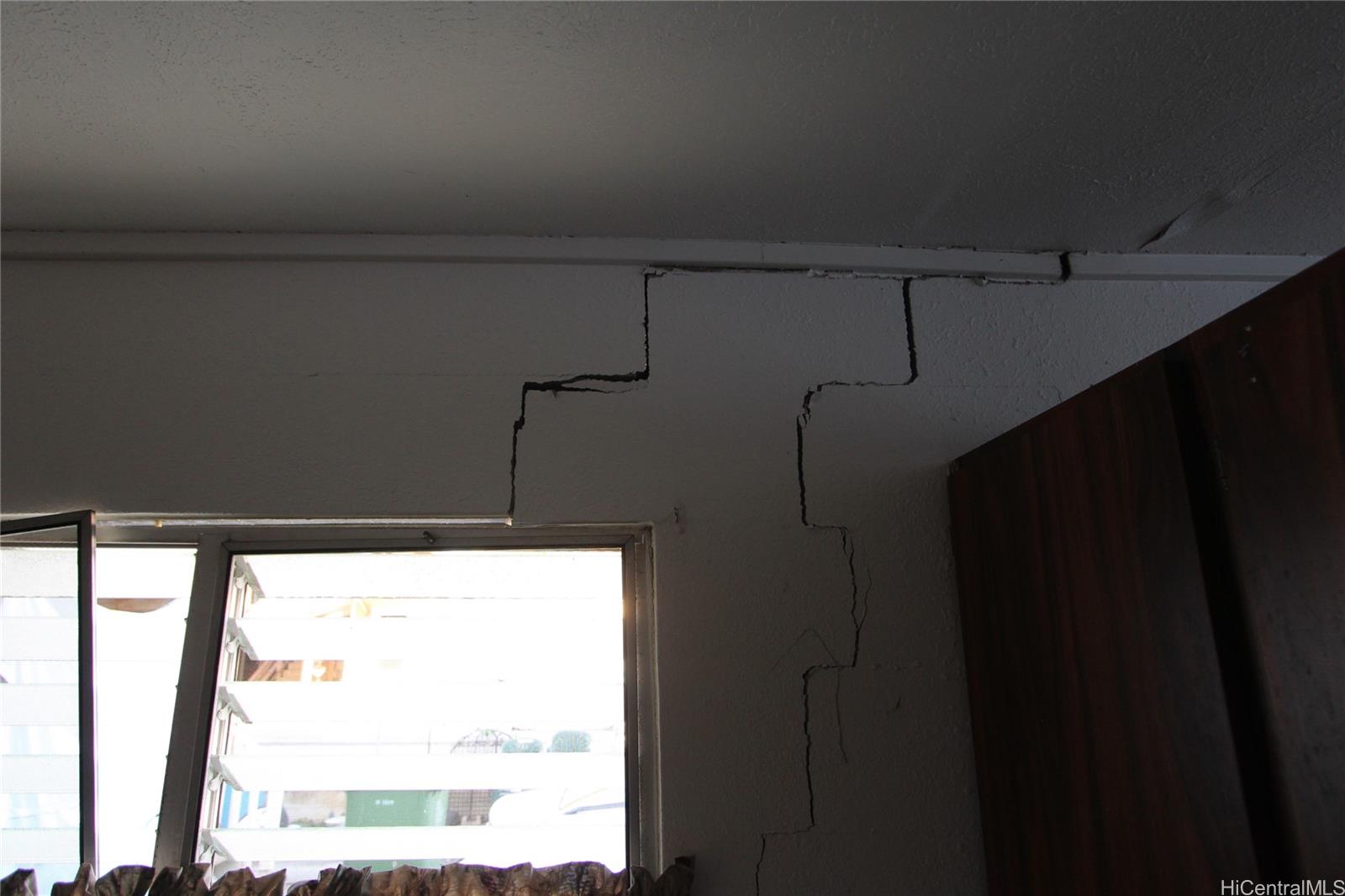 91-1353  Hoopio Street Ewa Villages, Ewaplain home - photo 6 of 8