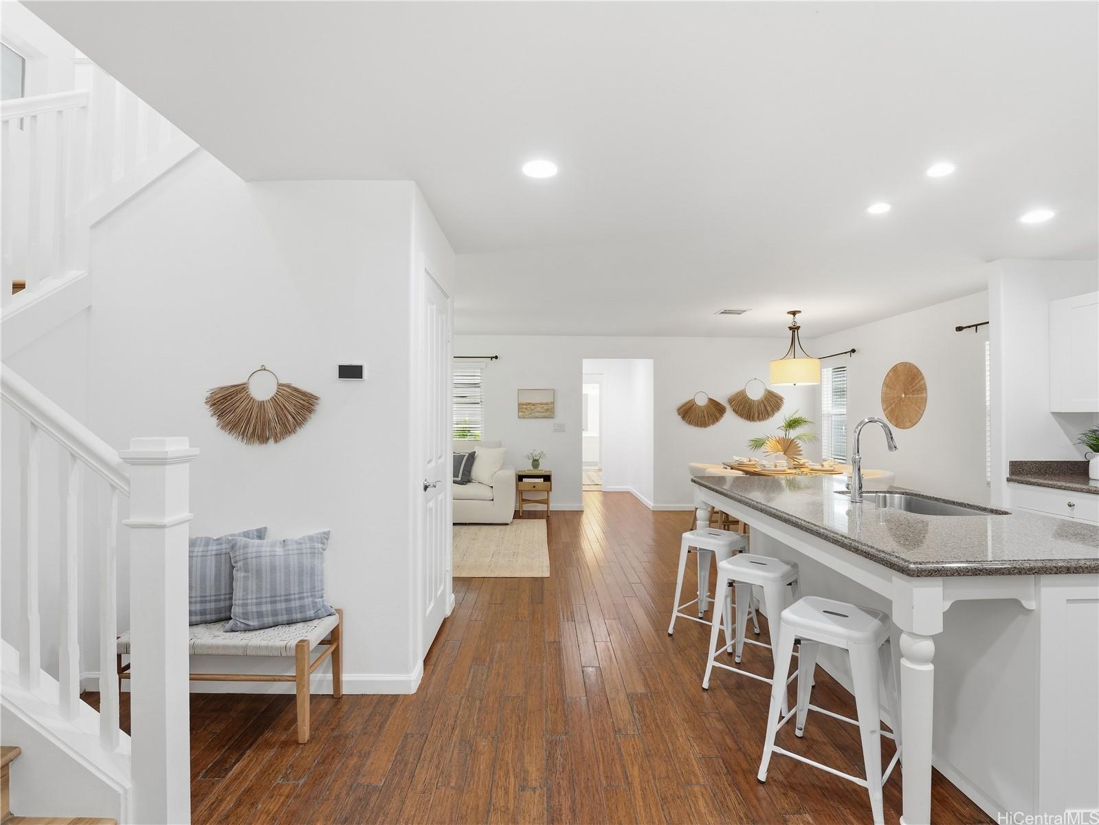 91-1378  Kaileolea Drive Hoakalei-kuapapa, Ewaplain home - photo 2 of 23