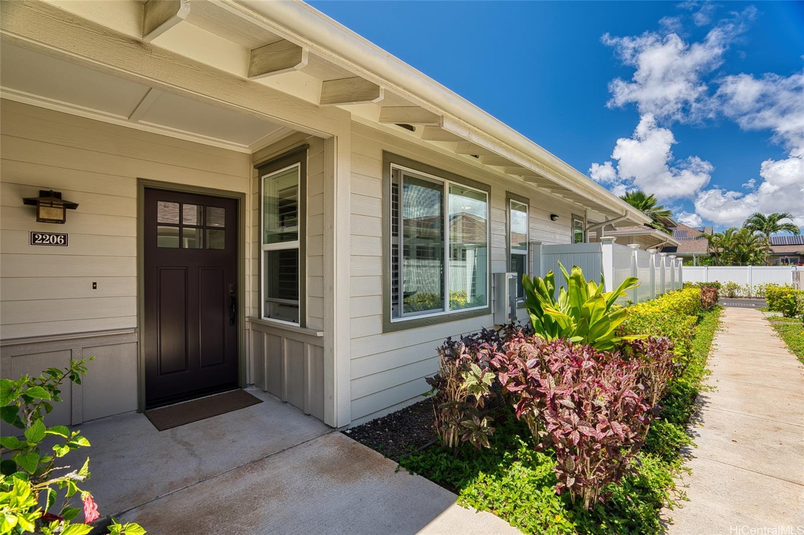 91-1385 Kaiokia Street townhouse # 2206, Ewa Beach, Hawaii - photo 4 of 24