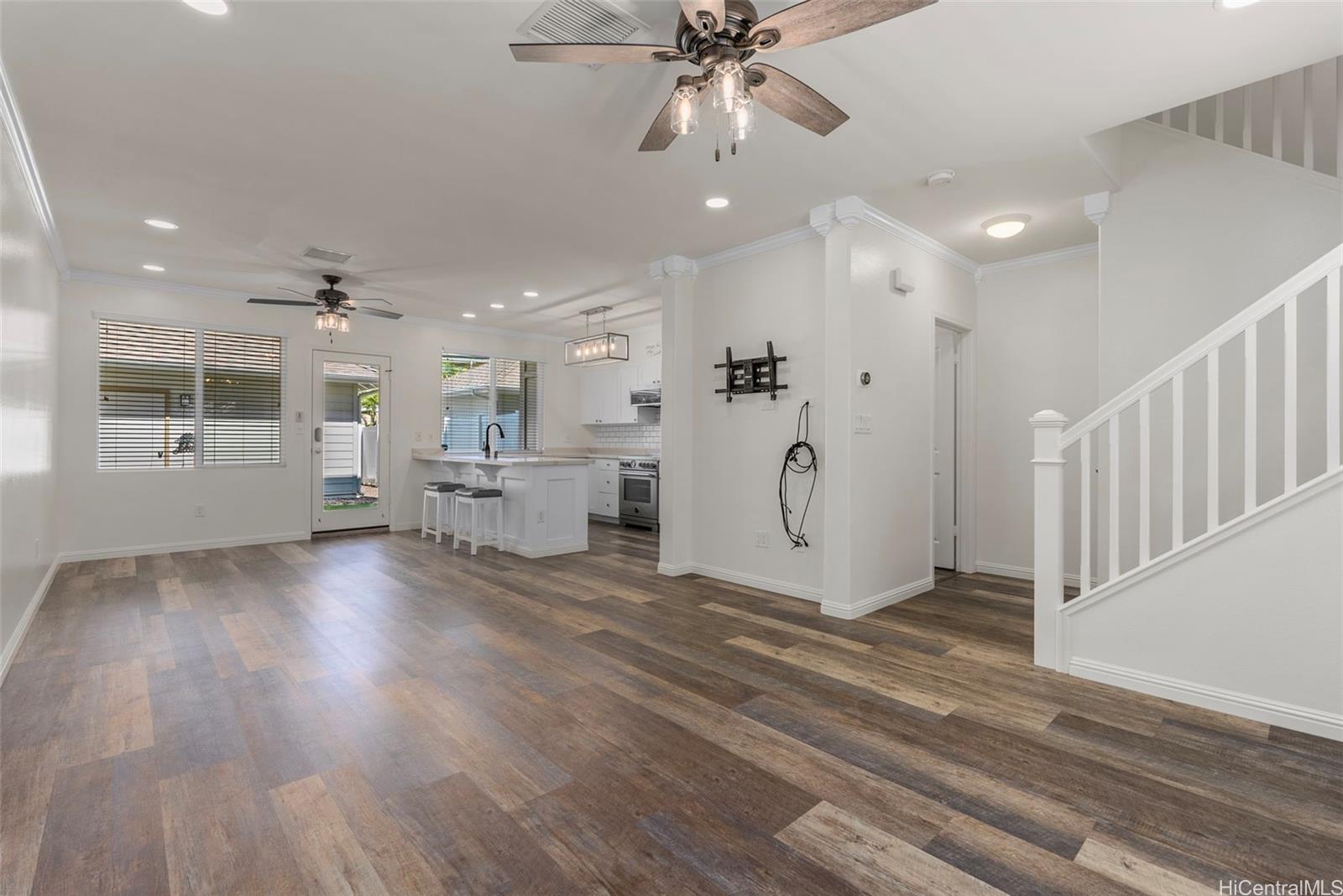 91-1387 Kaiokia Street townhouse # 2403, Ewa Beach, Hawaii - photo 3 of 25