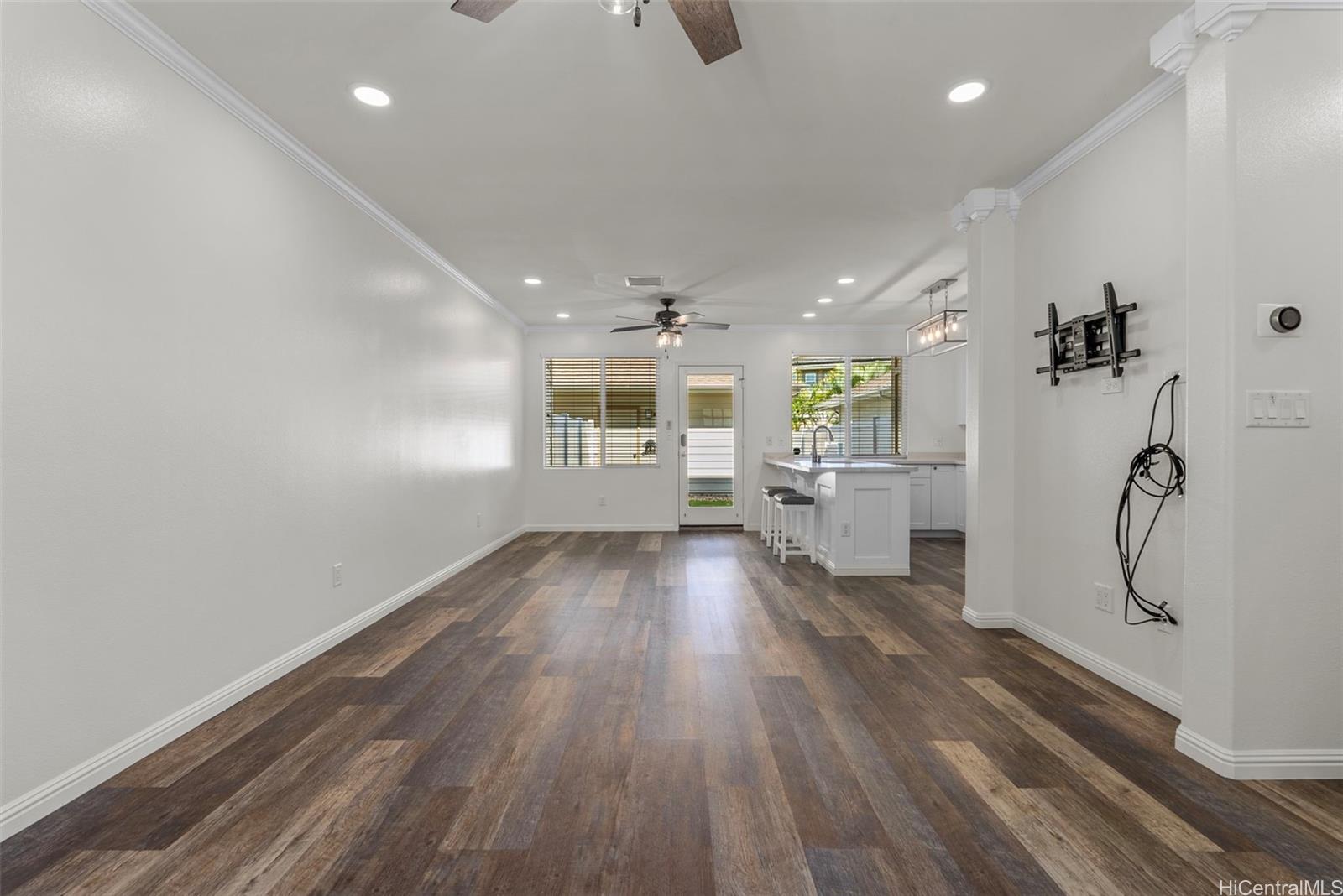 91-1387 Kaiokia Street townhouse # 2403, Ewa Beach, Hawaii - photo 4 of 25