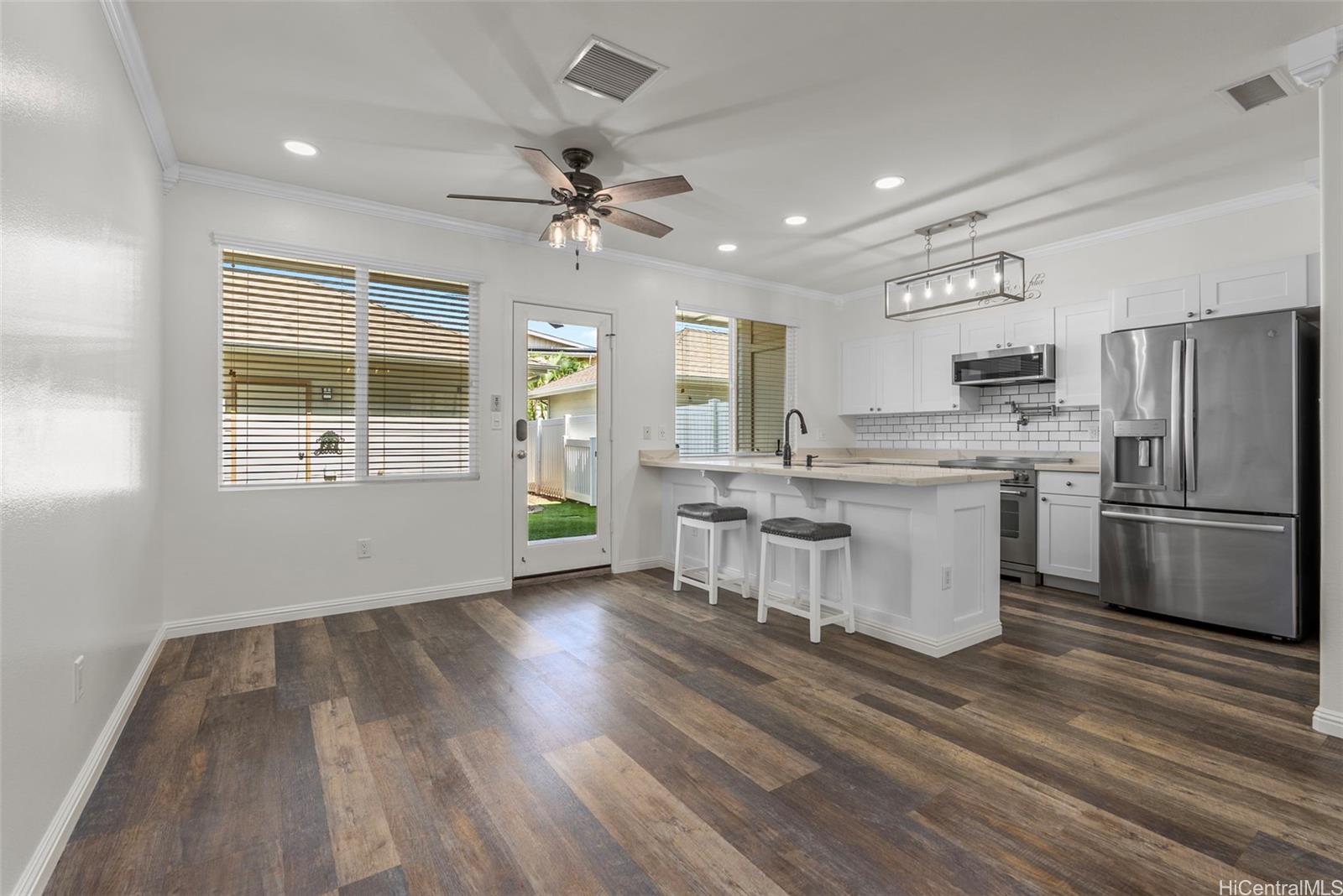 91-1387 Kaiokia Street townhouse # 2403, Ewa Beach, Hawaii - photo 5 of 25