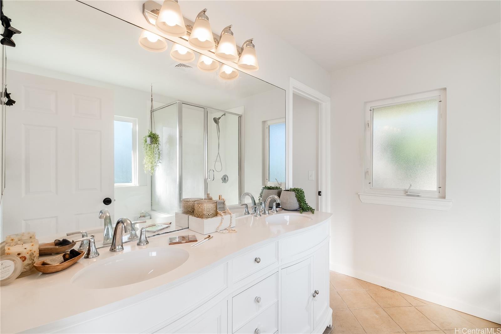 91-1389  Wahane Street Kapolei Knolls, Ewaplain home - photo 19 of 25