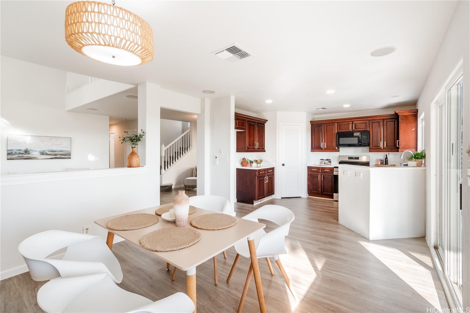 91-1389  Wahane Street Kapolei Knolls, Ewaplain home - photo 4 of 25