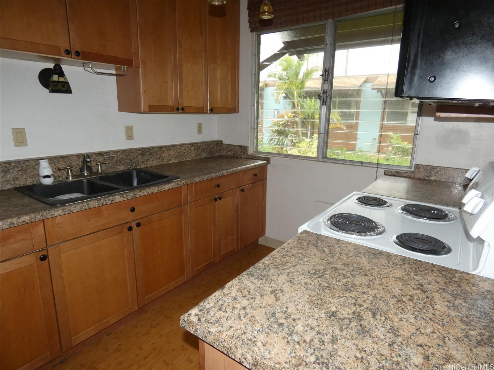 911432 Lanikuhana Ave townhouse # 476, Mililani, Hawaii - photo 2 of 11