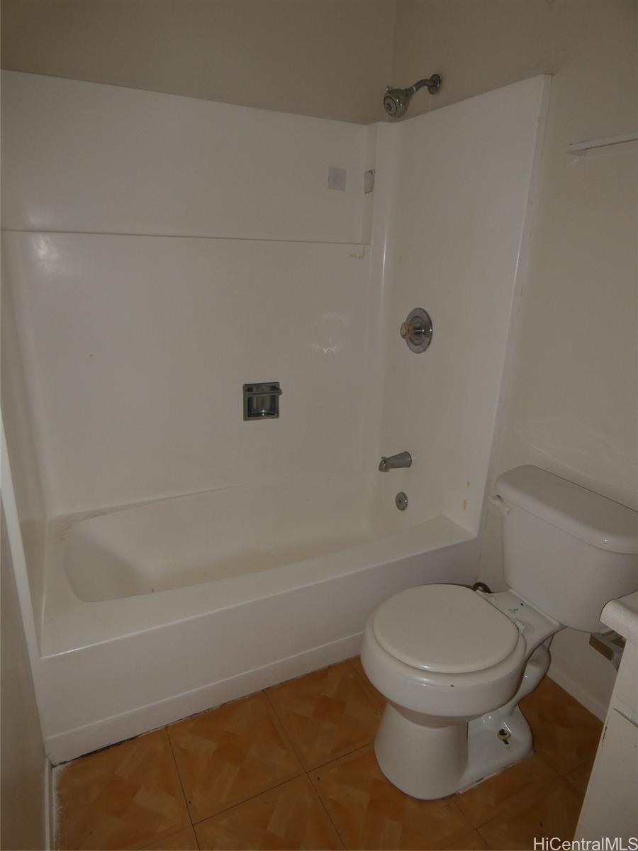 911432 Lanikuhana Ave townhouse # 476, Mililani, Hawaii - photo 8 of 11