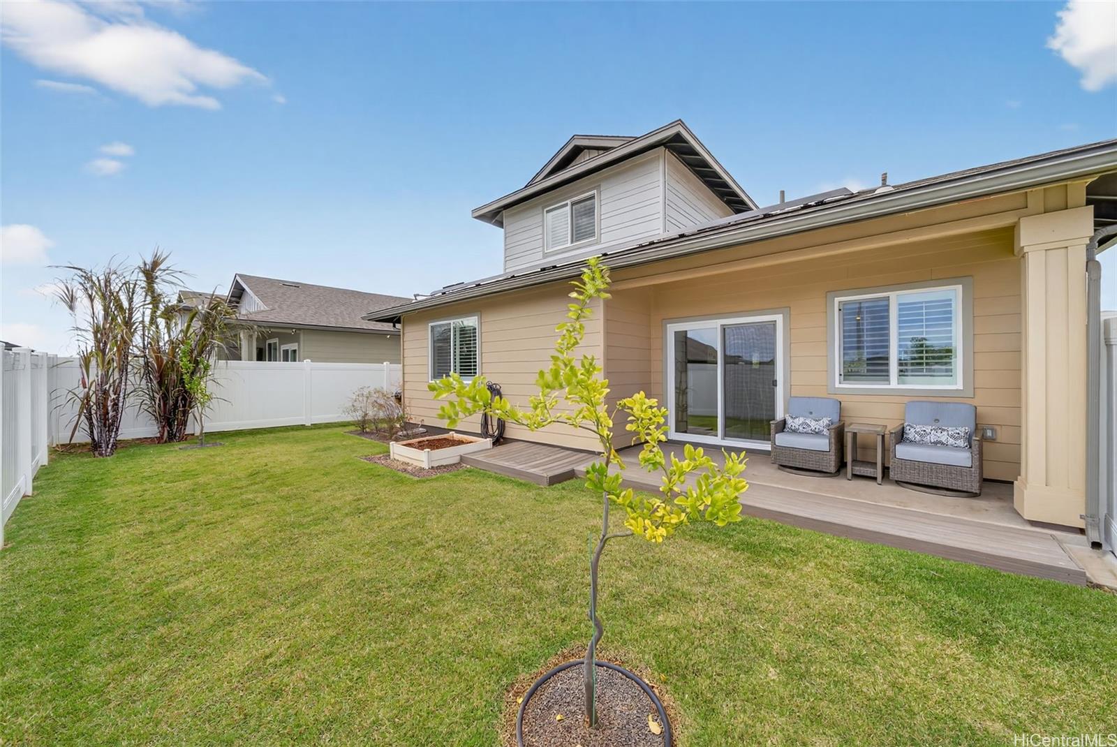 91-1437  Kapeku Street Hoopili-kanalani, Ewaplain home - photo 2 of 25