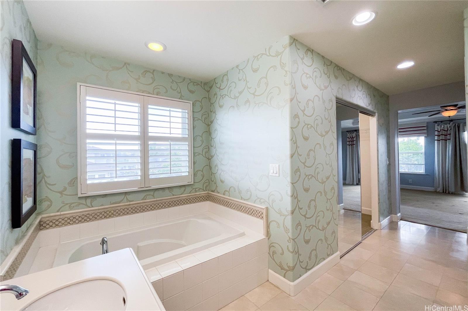 91-1526  Kaikohola Street Hoakalei-kipuka, Ewaplain home - photo 12 of 25