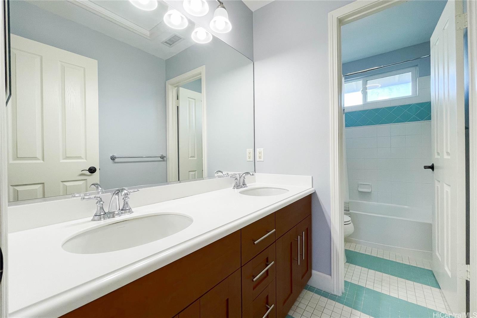 91-1526  Kaikohola Street Hoakalei-kipuka, Ewaplain home - photo 15 of 25