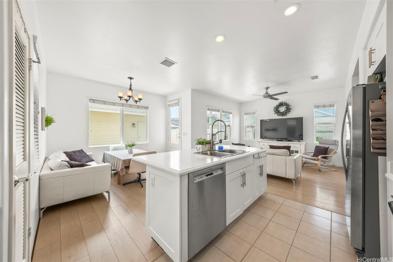 91-1531  Kaikohola Street Hoakalei-kipuka, Ewaplain home - photo 3 of 25