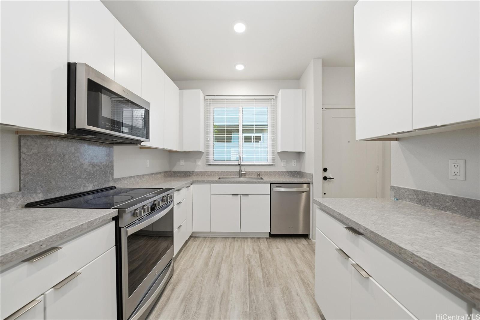 91-1640 Honouliuli St Ewa Beach - Rental - photo 11 of 25