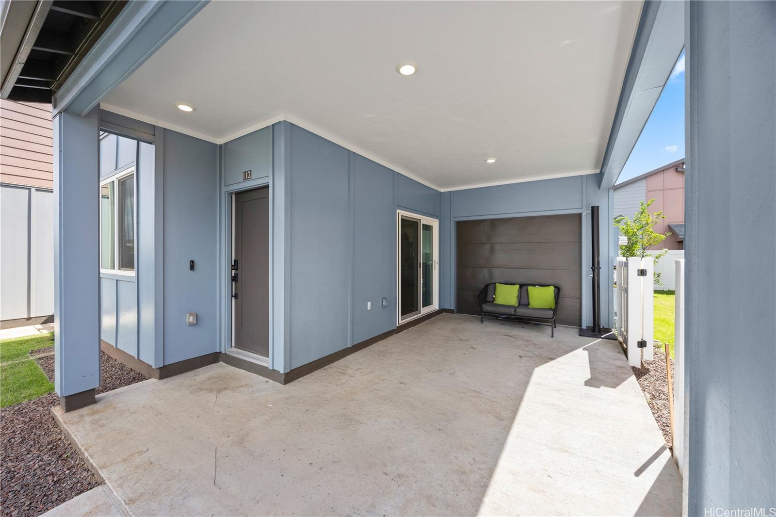 91-1640  Honouliuli Street Hoopili-mamaka, Ewaplain home - photo 2 of 25